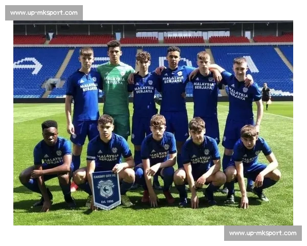 罗马诺确认:巴里 - 墨菲正式出任卡迪夫城主帅,签约三年 罗马诺确认:巴里 - 墨菲正式出任卡迪夫城主帅,签约三年