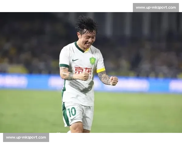 李磊 200 战获纪念球衣 与张稀哲 400 战传奇合影致敬队史 李磊 200 战获纪念球衣 与张稀哲 400 战传奇合影致敬队史